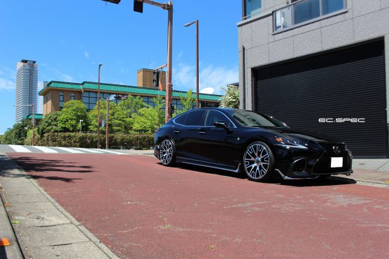 Lexus  LS500